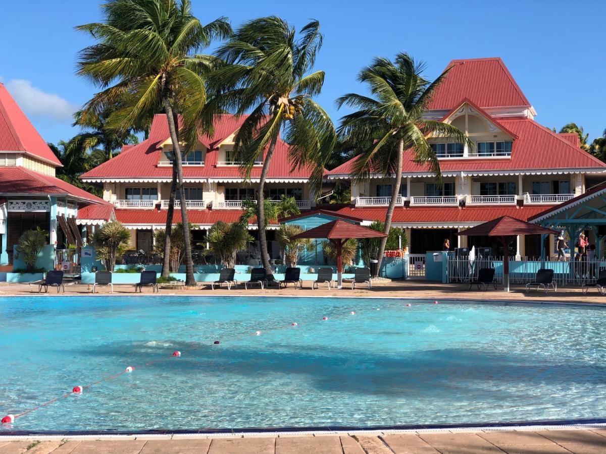 Suite 4 Pers Dans Village Vacances Sainte-Anne  Exterior foto